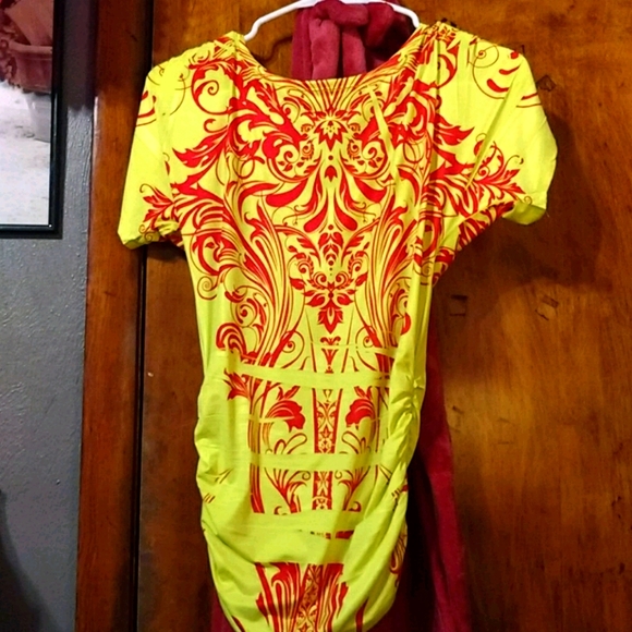 Old English design - Picture 1 of 3